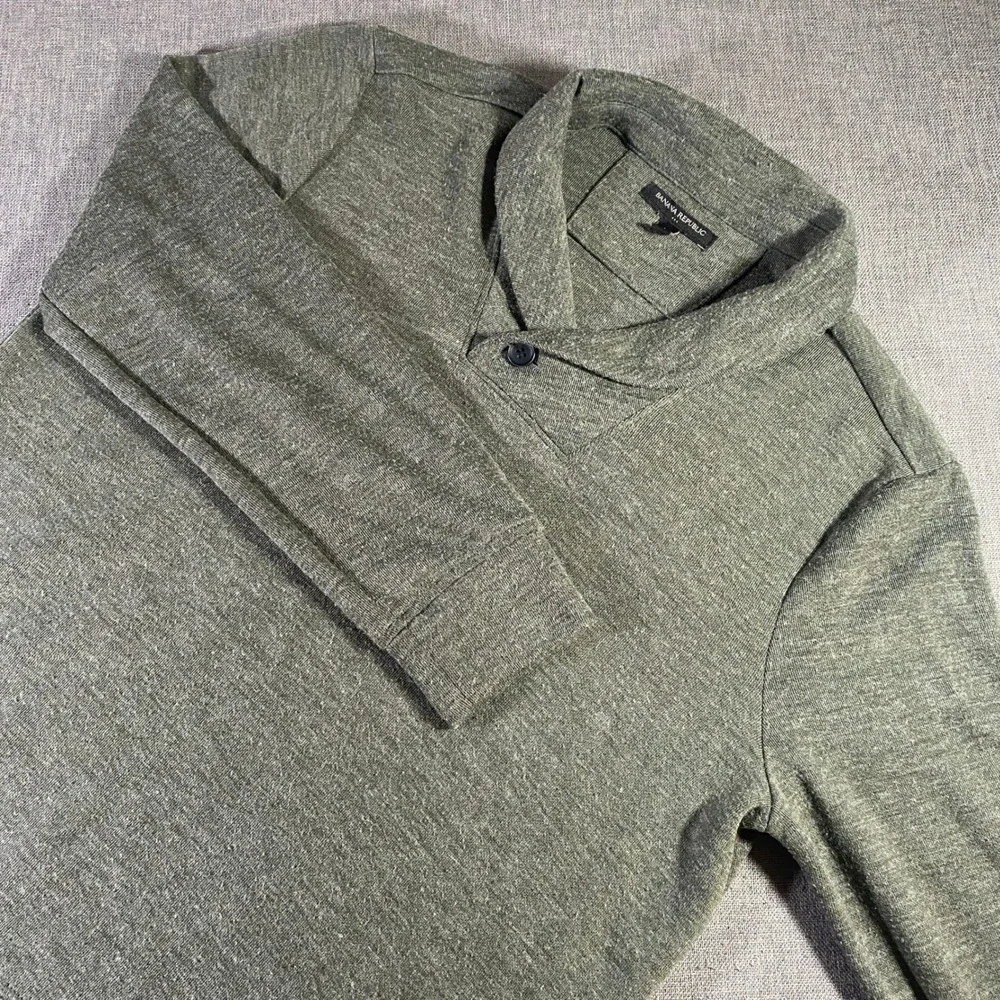 Banana Republic Shawl Collar Button Henley Long Sleeve Mens Top